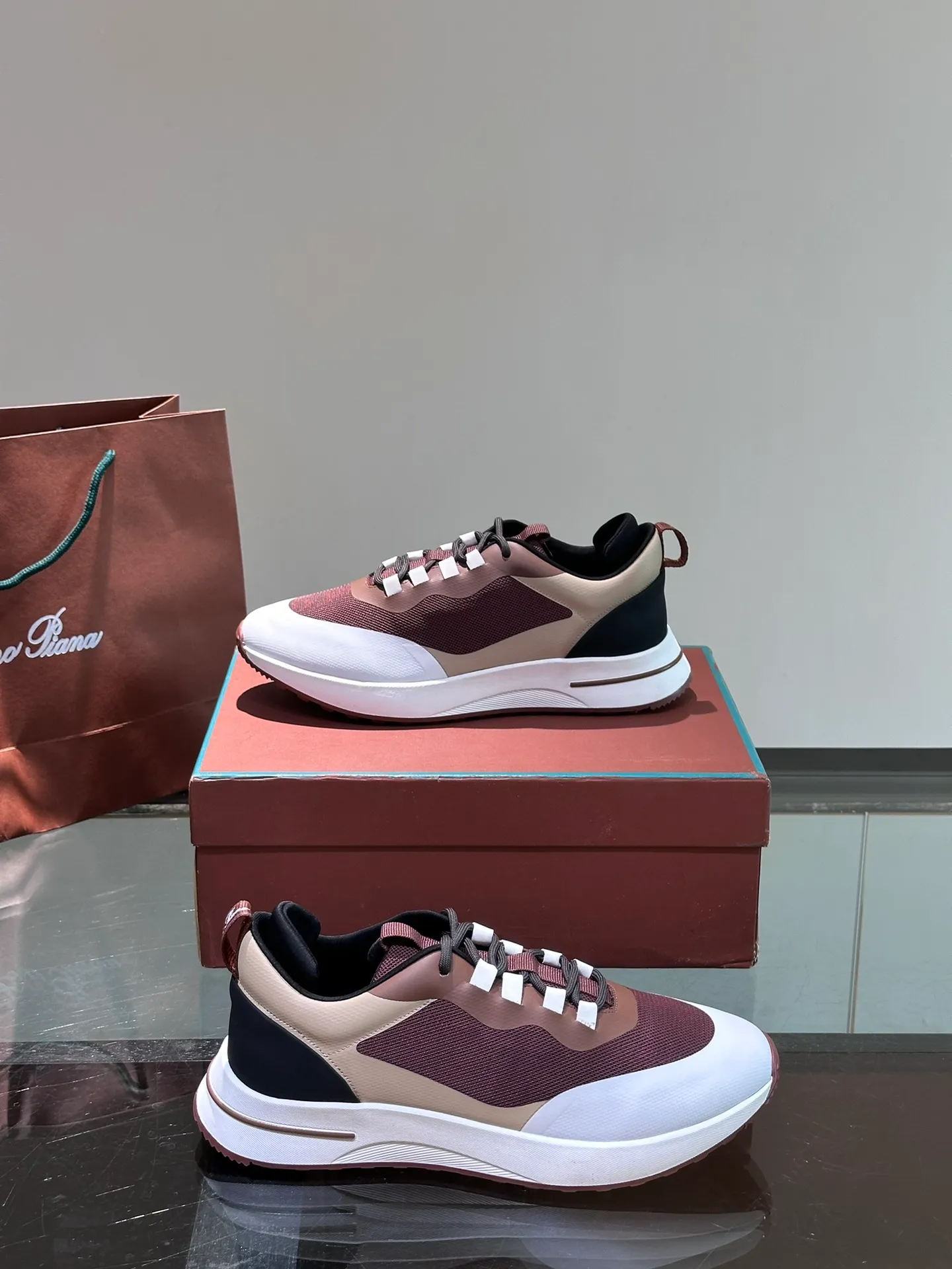 Factory price: 540💰Loro men's shoes💰iana niche Loro classic jogging shoes, men's lace-up casual shoes and sneakers, high-quality lightweight and comfortable fabrics, suitable for outdoor leisure, the color scheme is young and energetic, and it looks great with sportswear or casual suits! Size: 39-45 (46 customized)